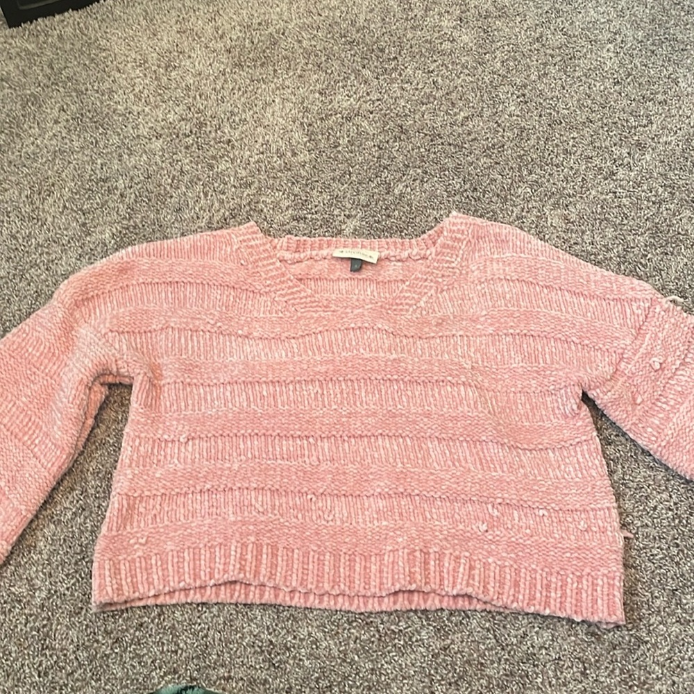 Pink alredine brand sweater. Cropped. Size small.